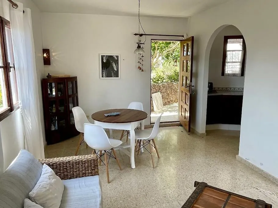Casa Chris Y Marie, Villa With Heated Mini Pool Lajares 0*,  Espanha